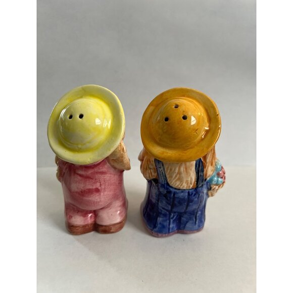 Vintage Ceramic Bunny Salt & Pepper Shakers With Hats & Basket Design E2 - Picture 3 of 6